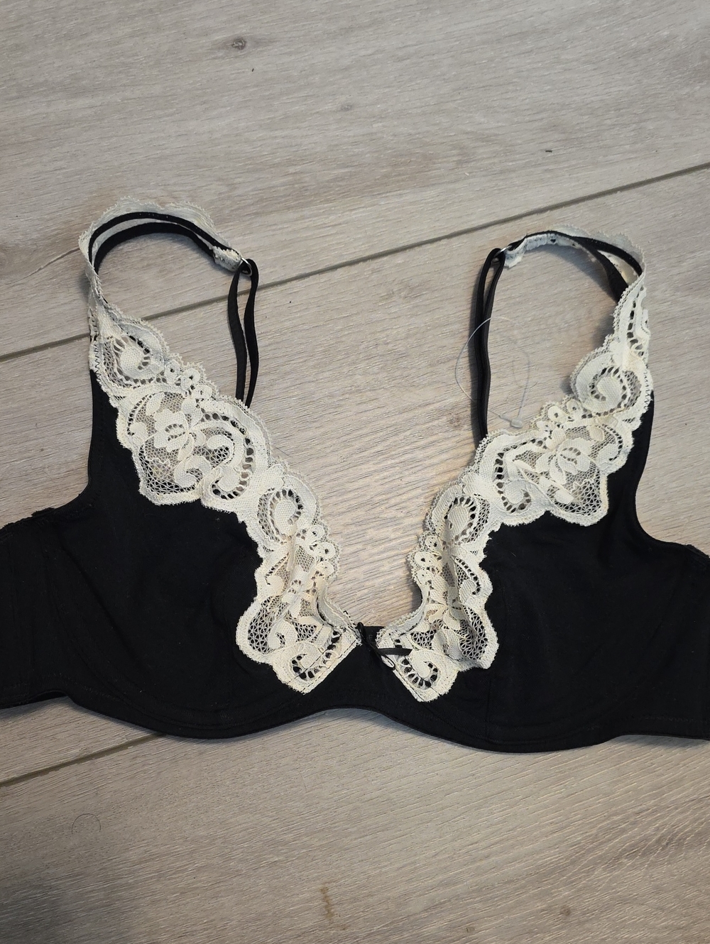 Savage X Fenty Black Bra with Cream Lace Trim